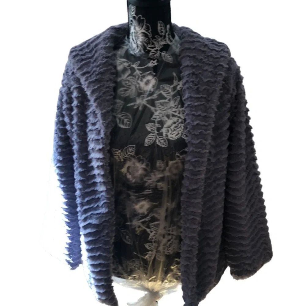 Patagonia girls size large 12 -14 lilac faux fur jacket lined